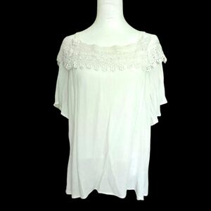 Hailey Lyn cold shoulder lined short sleeve lace trim key hole back size L